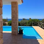 Beautiful With Sea Views 度假居 *