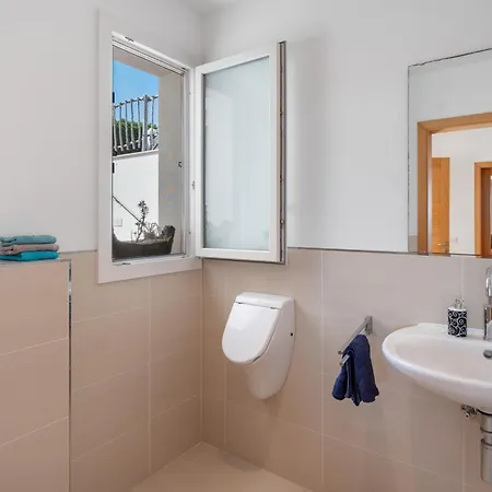 Beautiful With Sea Views